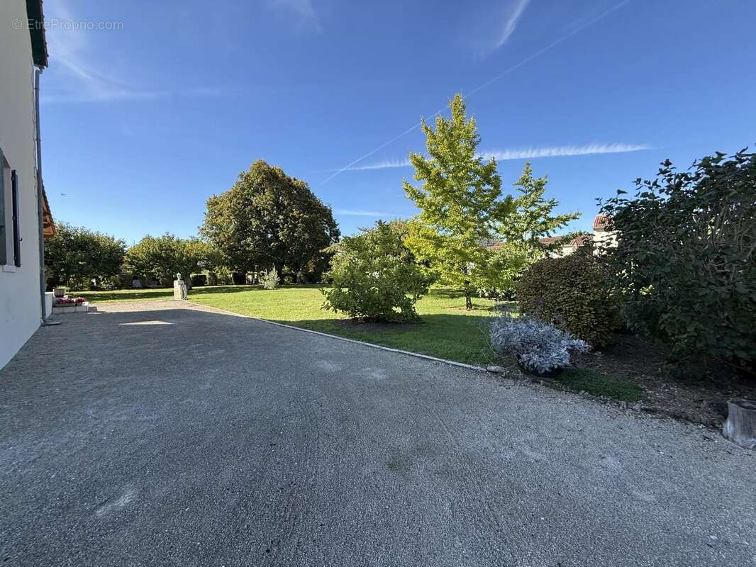 Maison à MAINE-DE-BOIXE