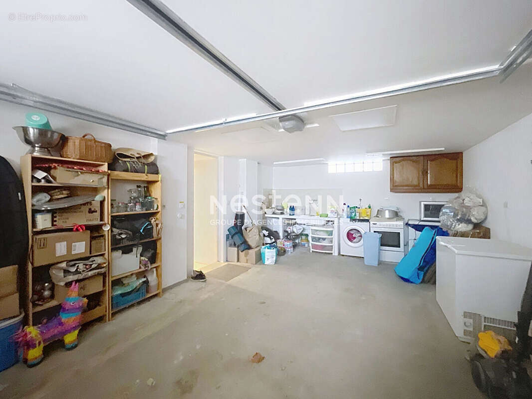 Maison à SAINT-MARTIN-DE-LA-BRASQUE