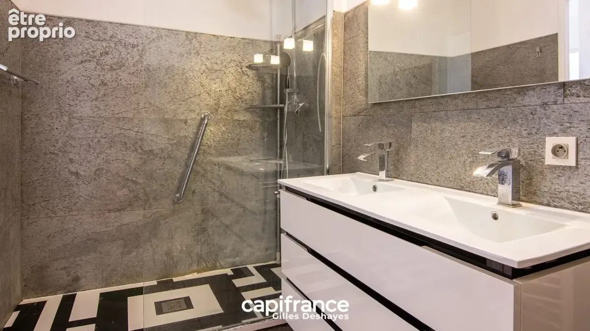 Appartement sur le Toit : 101 m² au dernier étage – Terrasse 25 m² - photo 9
