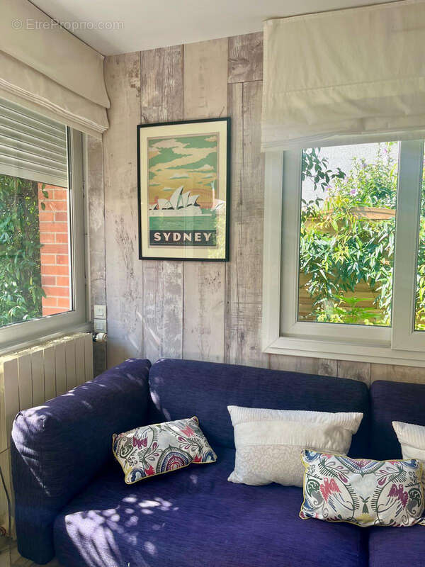 Maison de charme avec jardin, cheminée et terrasse   Quartier recherché- LA RICHE - photo 3
