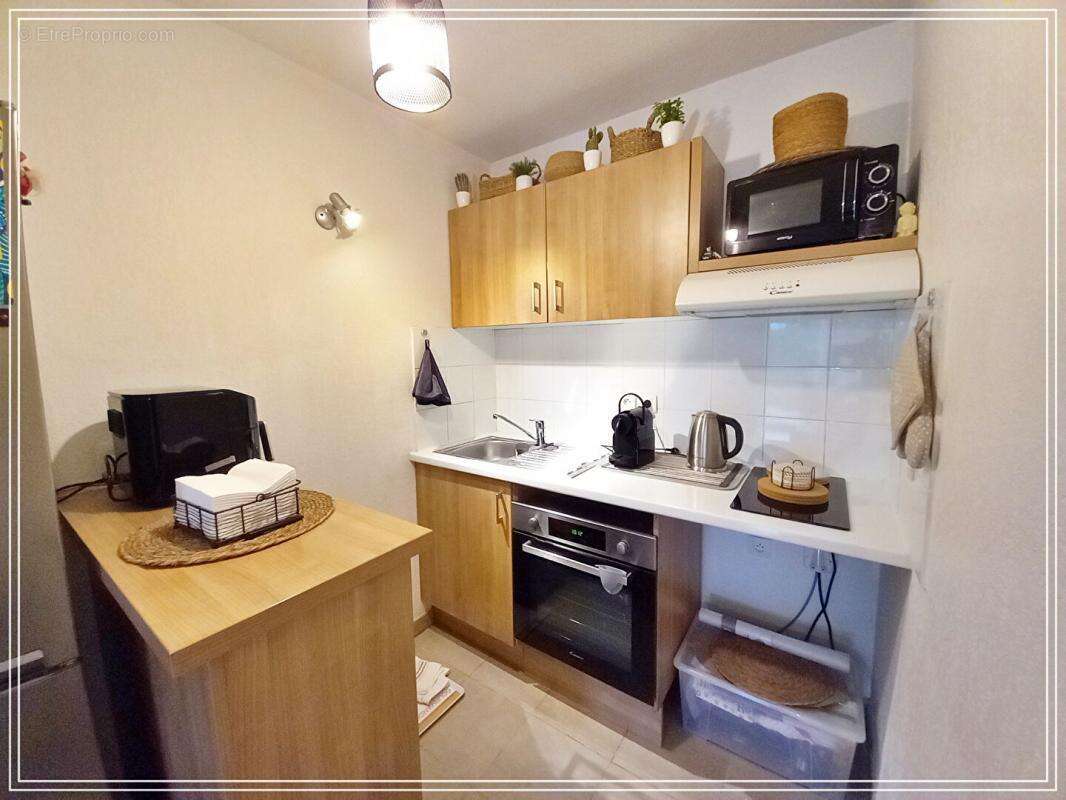 Appartement à ROQUEBRUNE-SUR-ARGENS