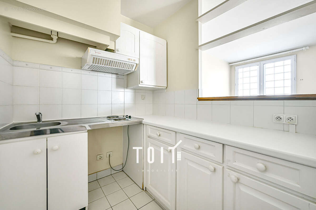 Appartement à PARIS-14E