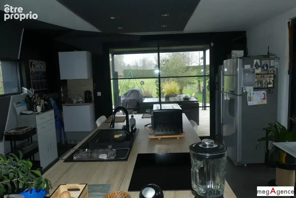 Doudelainville : Loft 145m², 2 Chb, 1840m² - photo 8