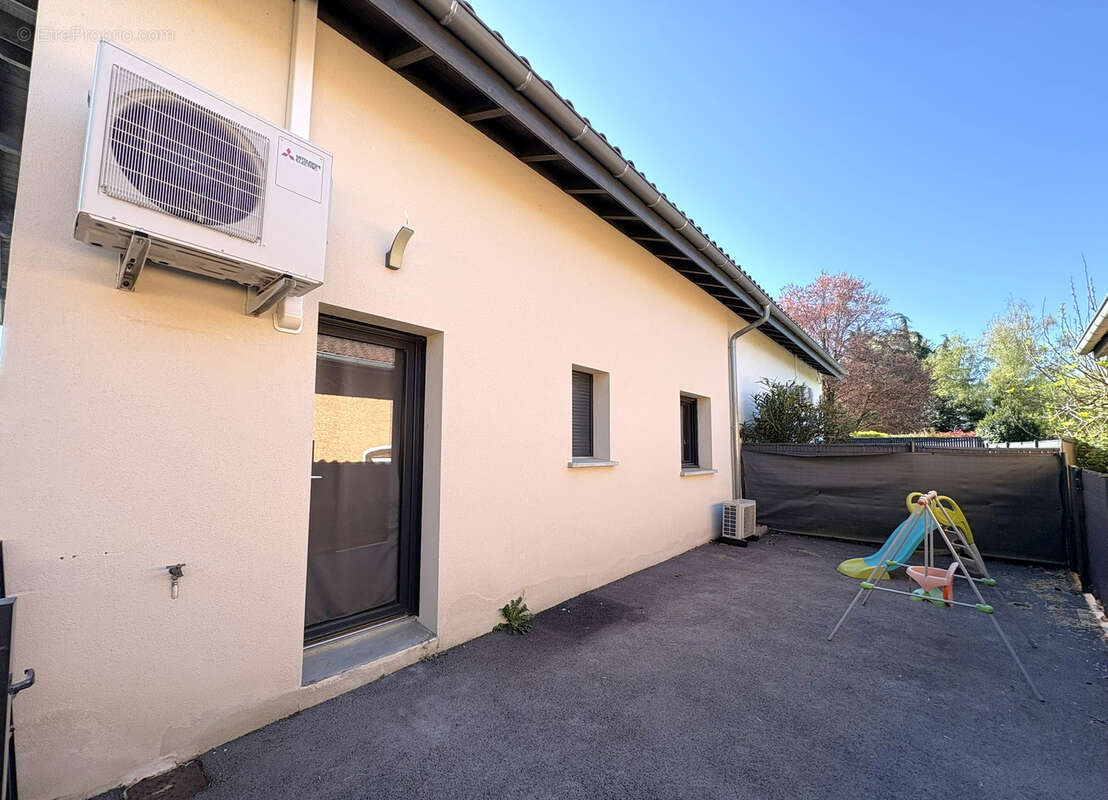 Maison à AMBERIEUX-EN-DOMBES