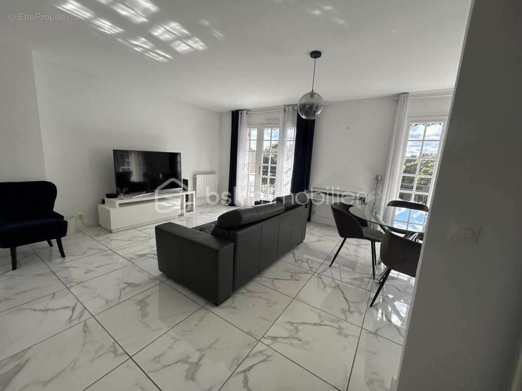 Maison à CHOISY-LE-ROI