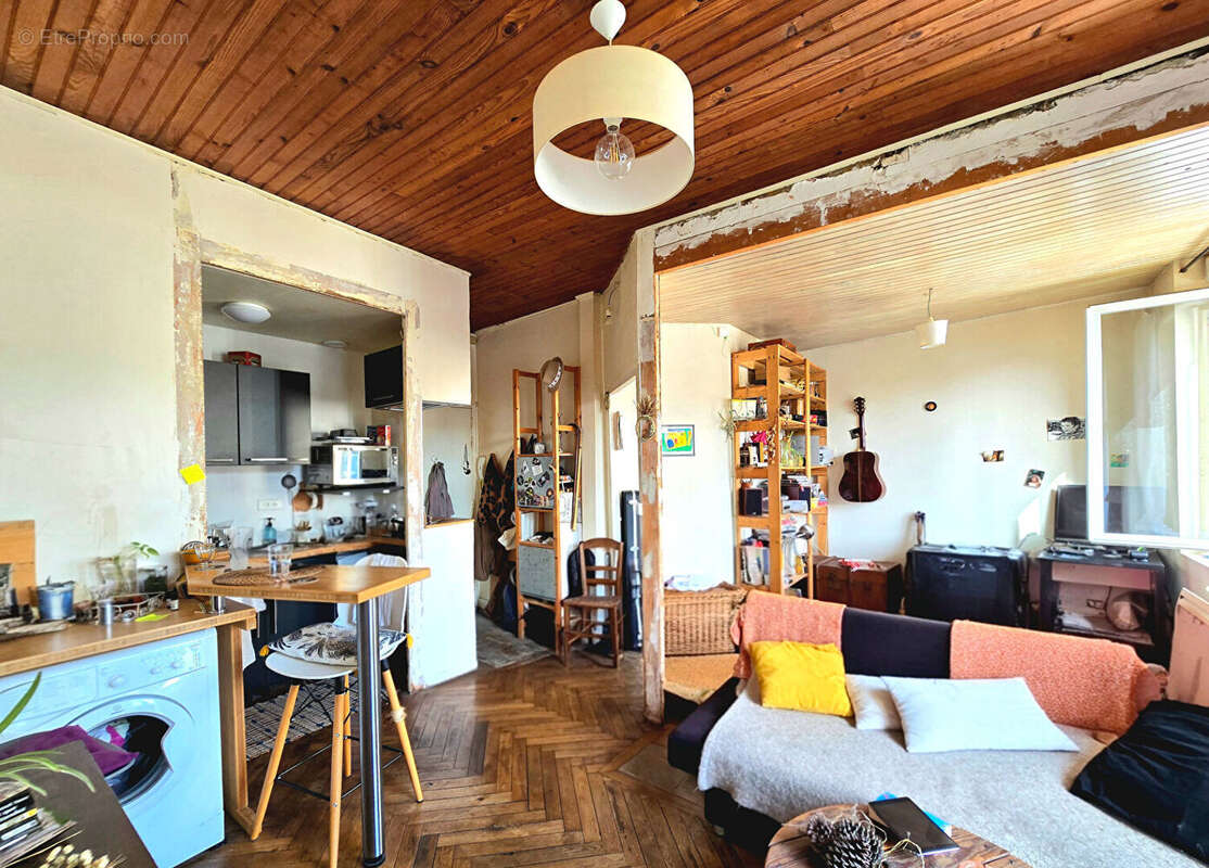 Appartement à REZE