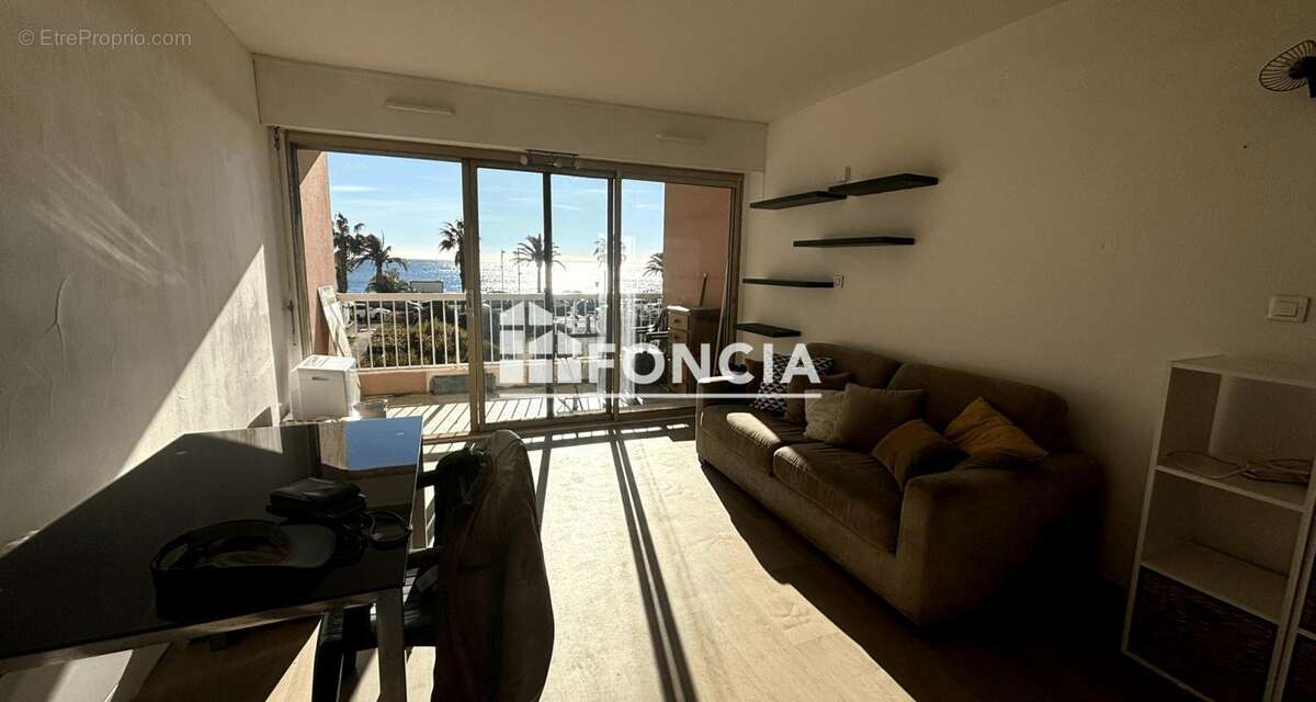 Appartement à FREJUS