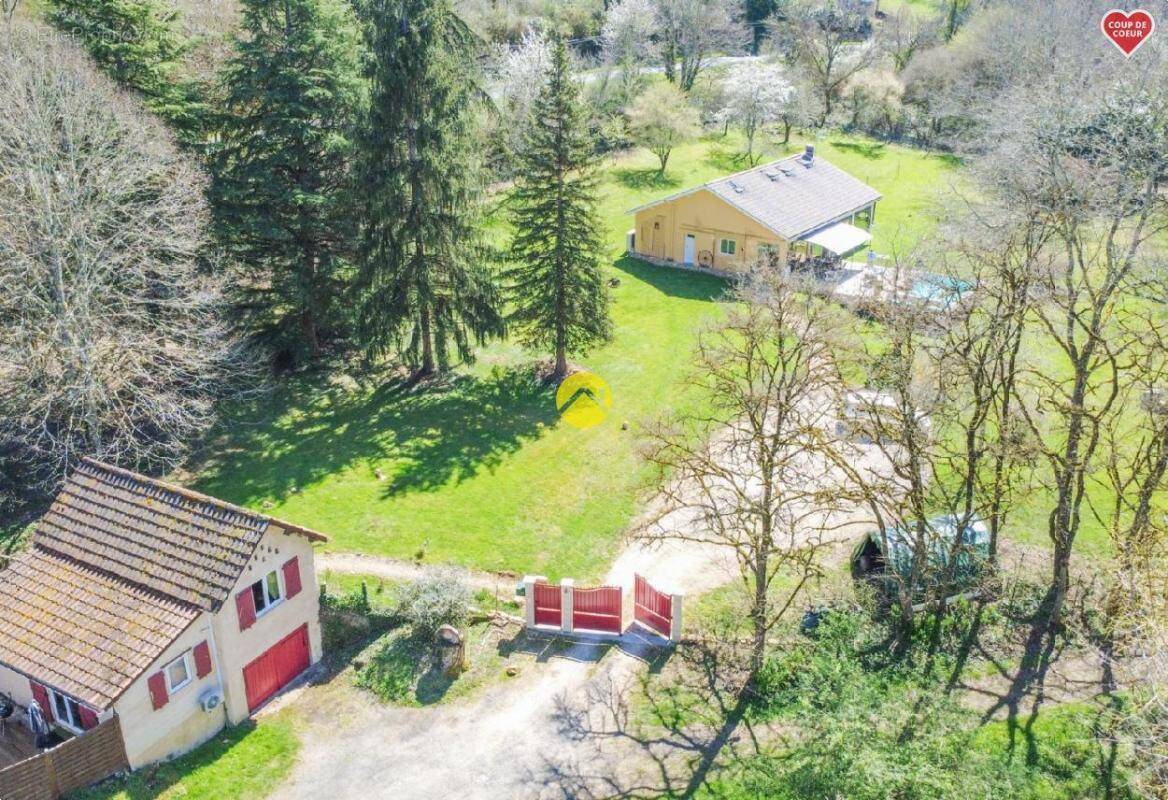 Maison à LE BUISSON-DE-CADOUIN