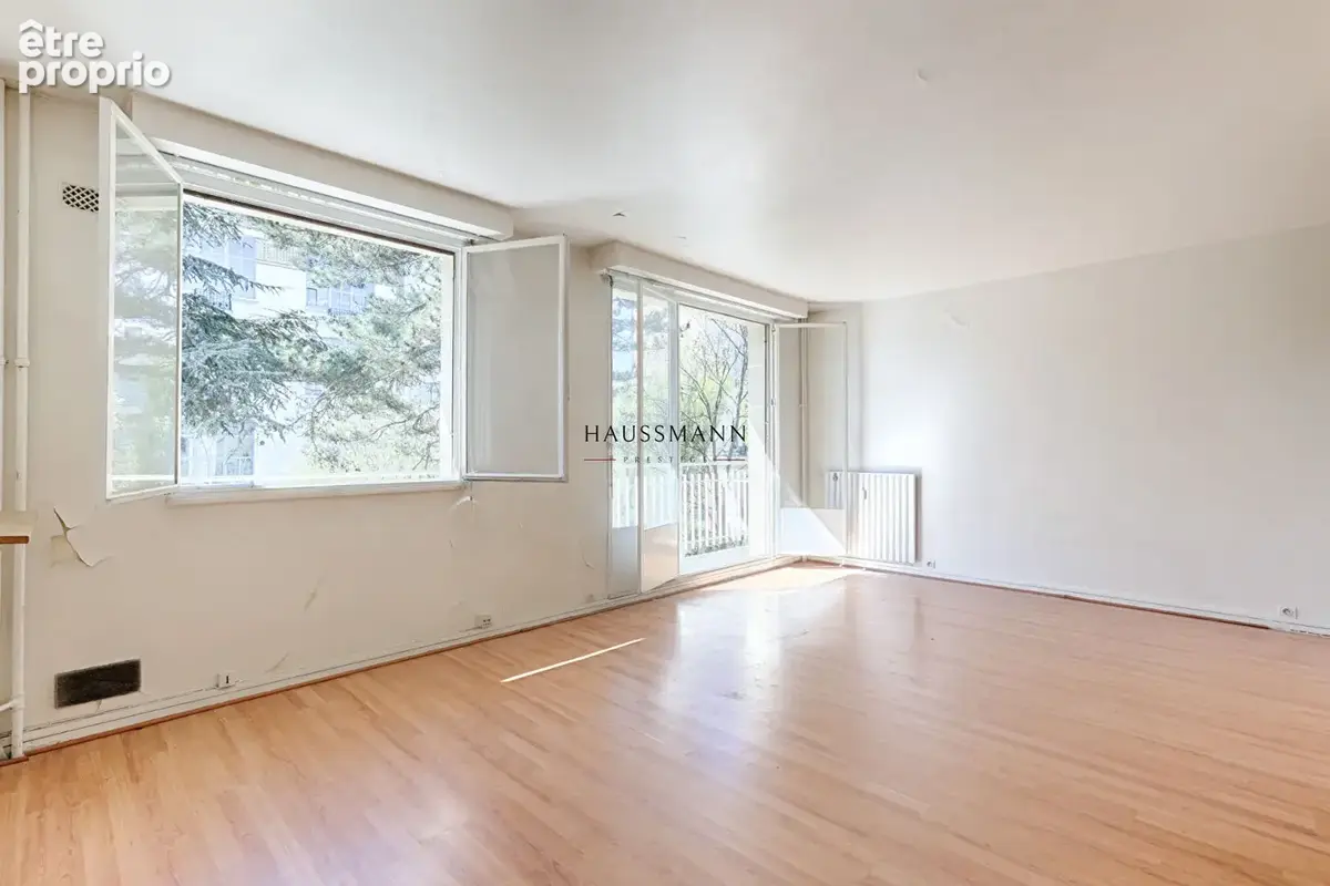 Appartement à NEUILLY-SUR-SEINE