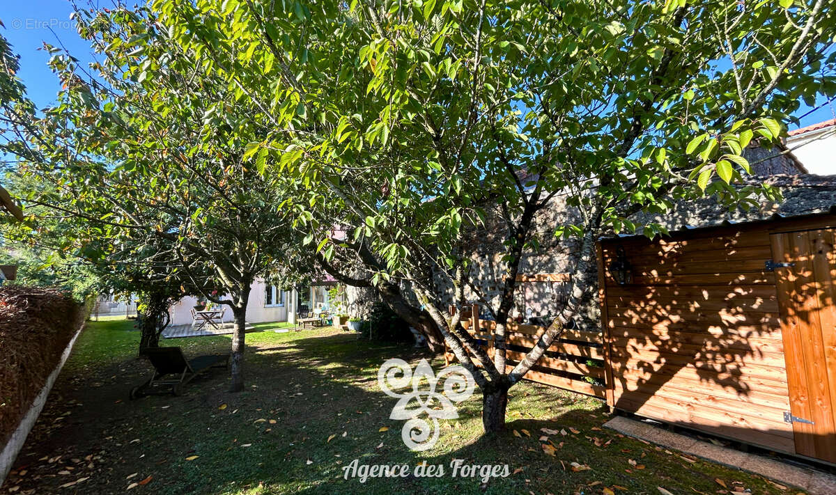 Maison à SAINT-CRESPIN-SUR-MOINE