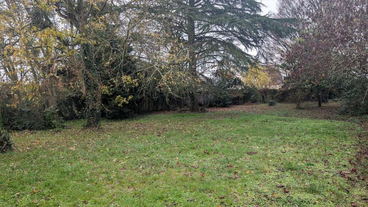 Maison à SAINT-JEAN-DE-LINIERES