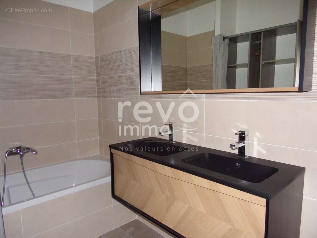 Appartement à PAULHAN