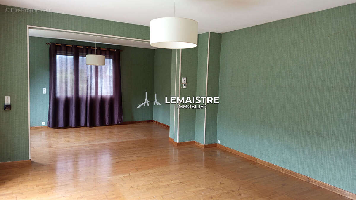 Maison à NOTRE-DAME-DE-GRAVENCHON