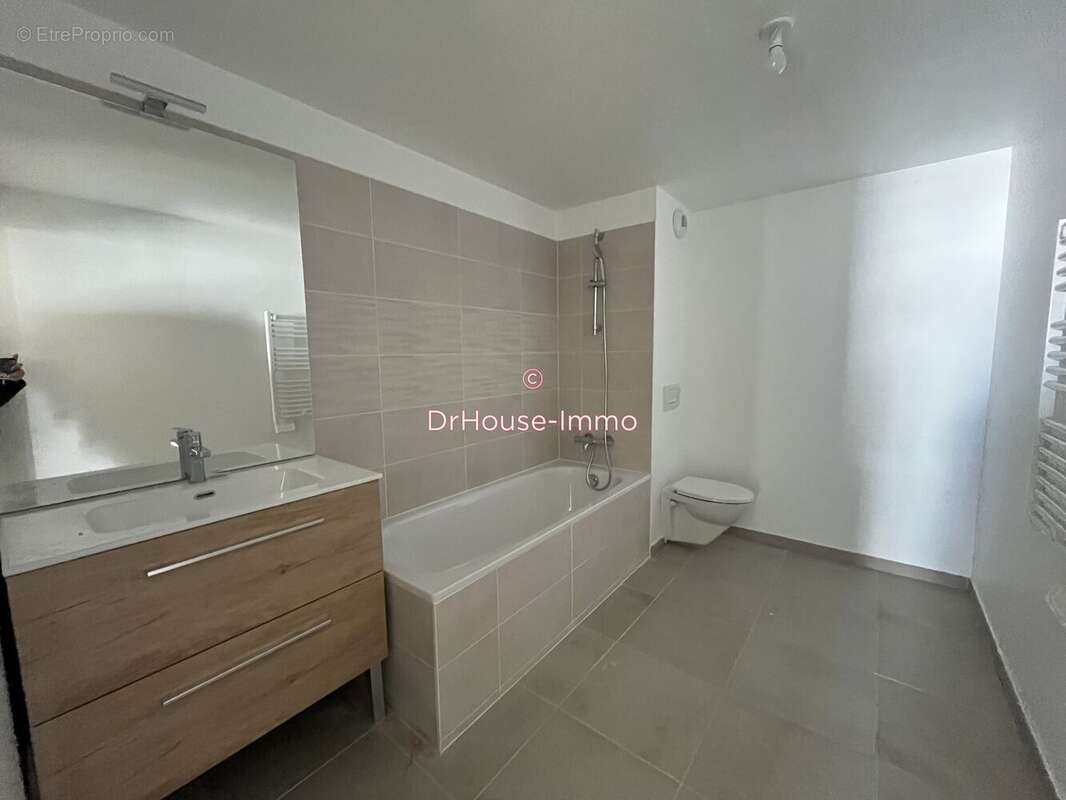 Appartement à MARSEILLE-10E