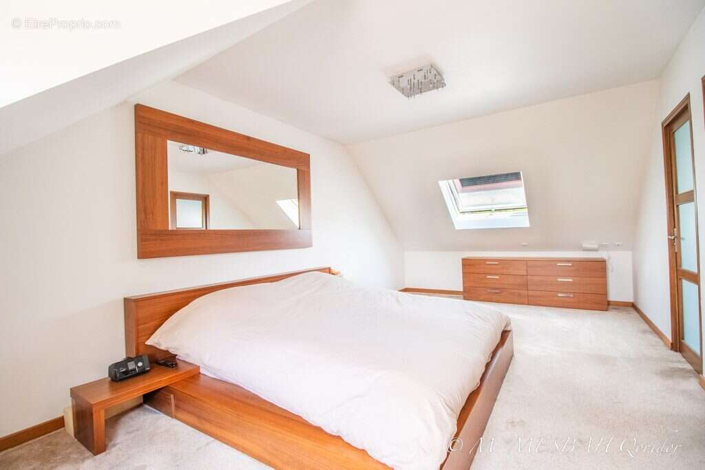 Maison à SAINT-GERMAIN-LES-ARPAJON