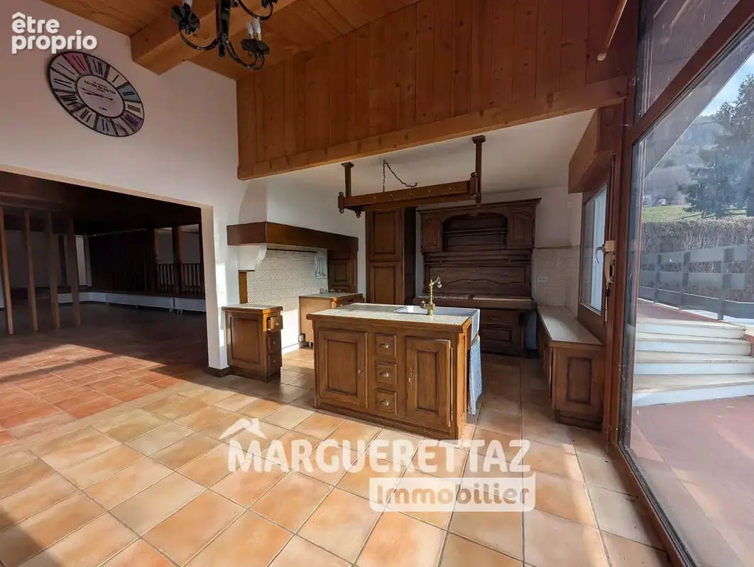 Villa 214m² sur 2929m² de terrain - Marignier - photo 11