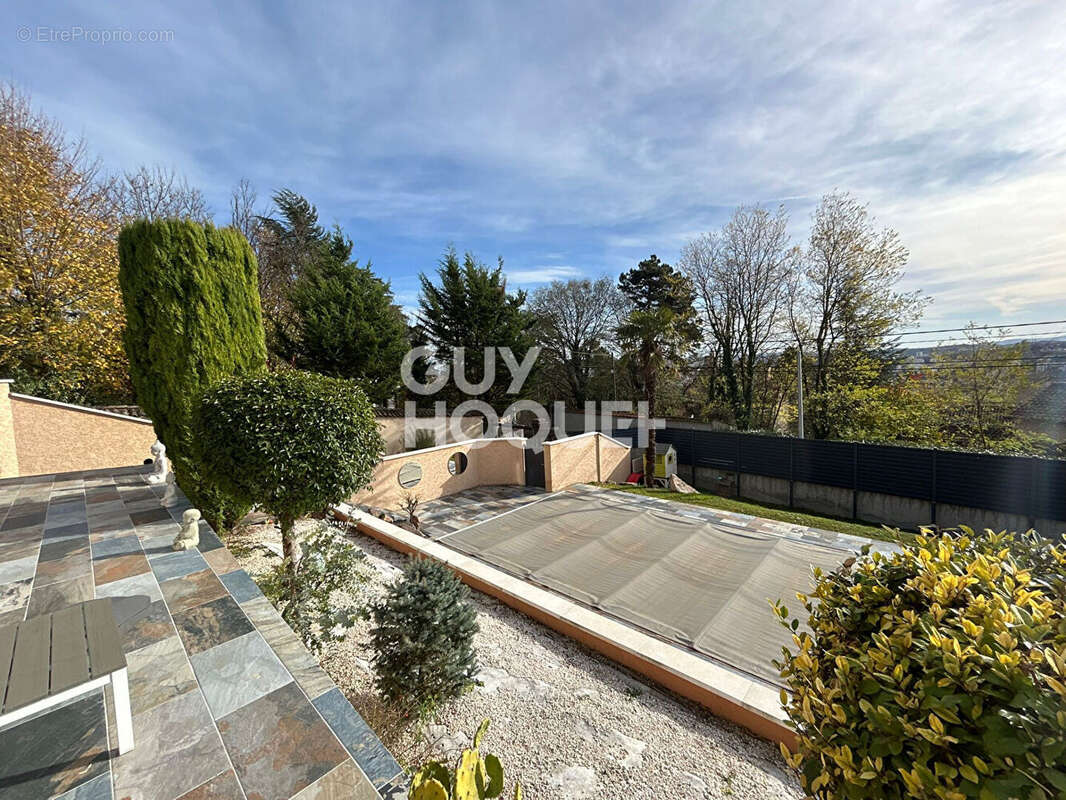 Maison à SAINTE-FOY-LES-LYON