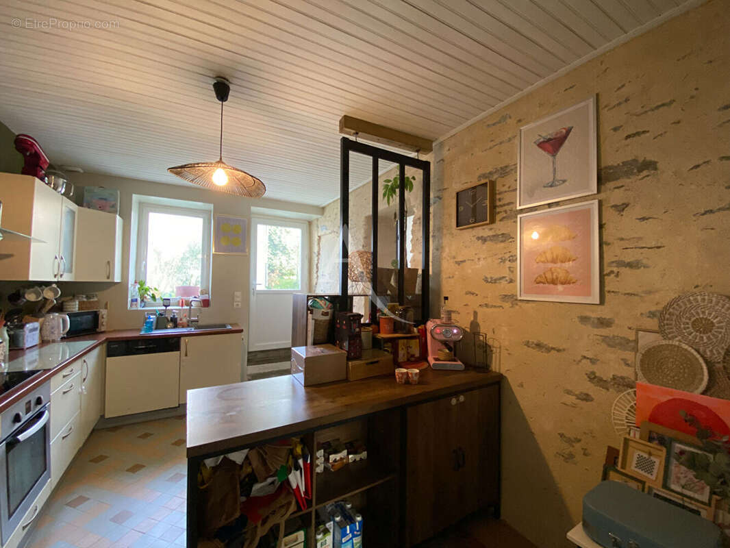 Maison à SAINT-ETIENNE-DE-MER-MORTE