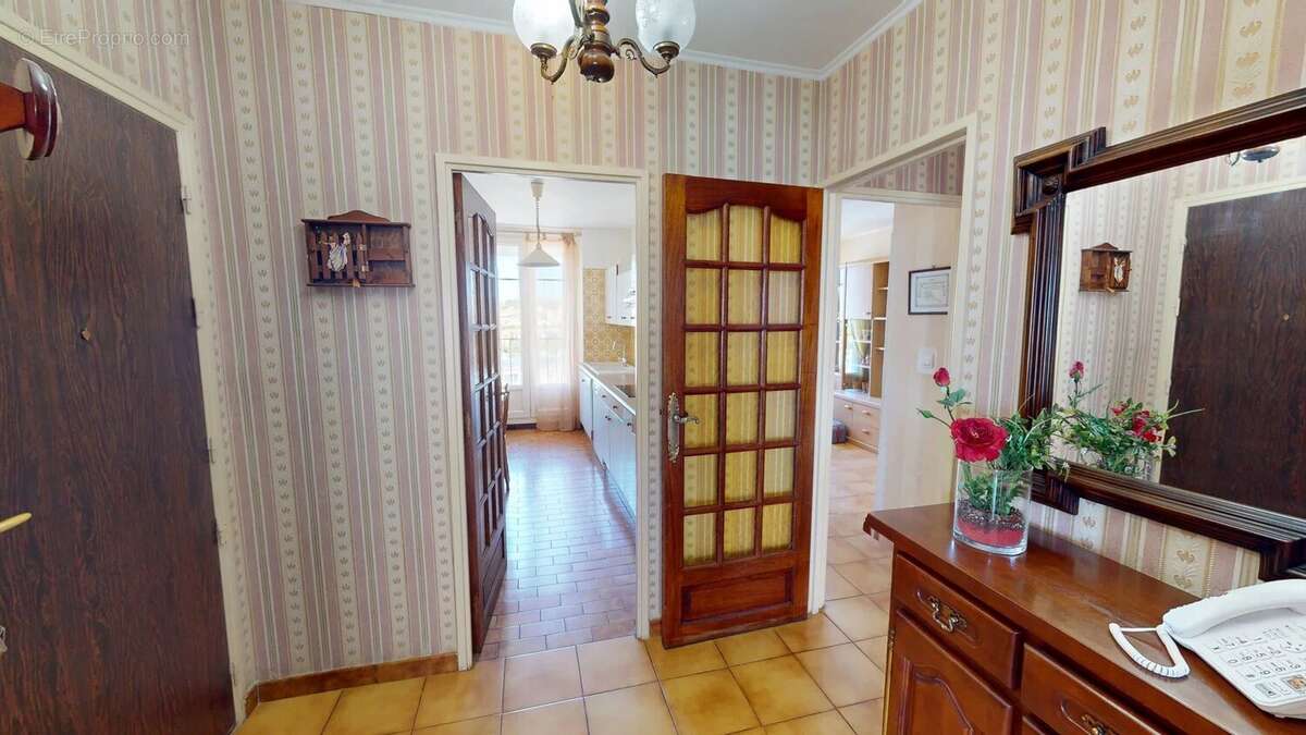 Appartement à PORT-DE-BOUC