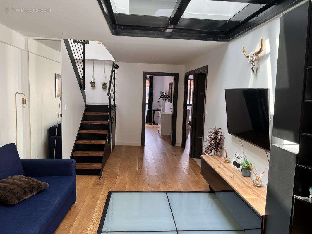 Rue des Changes – Rare T4 de 109 m² au dernier étage - photo 10