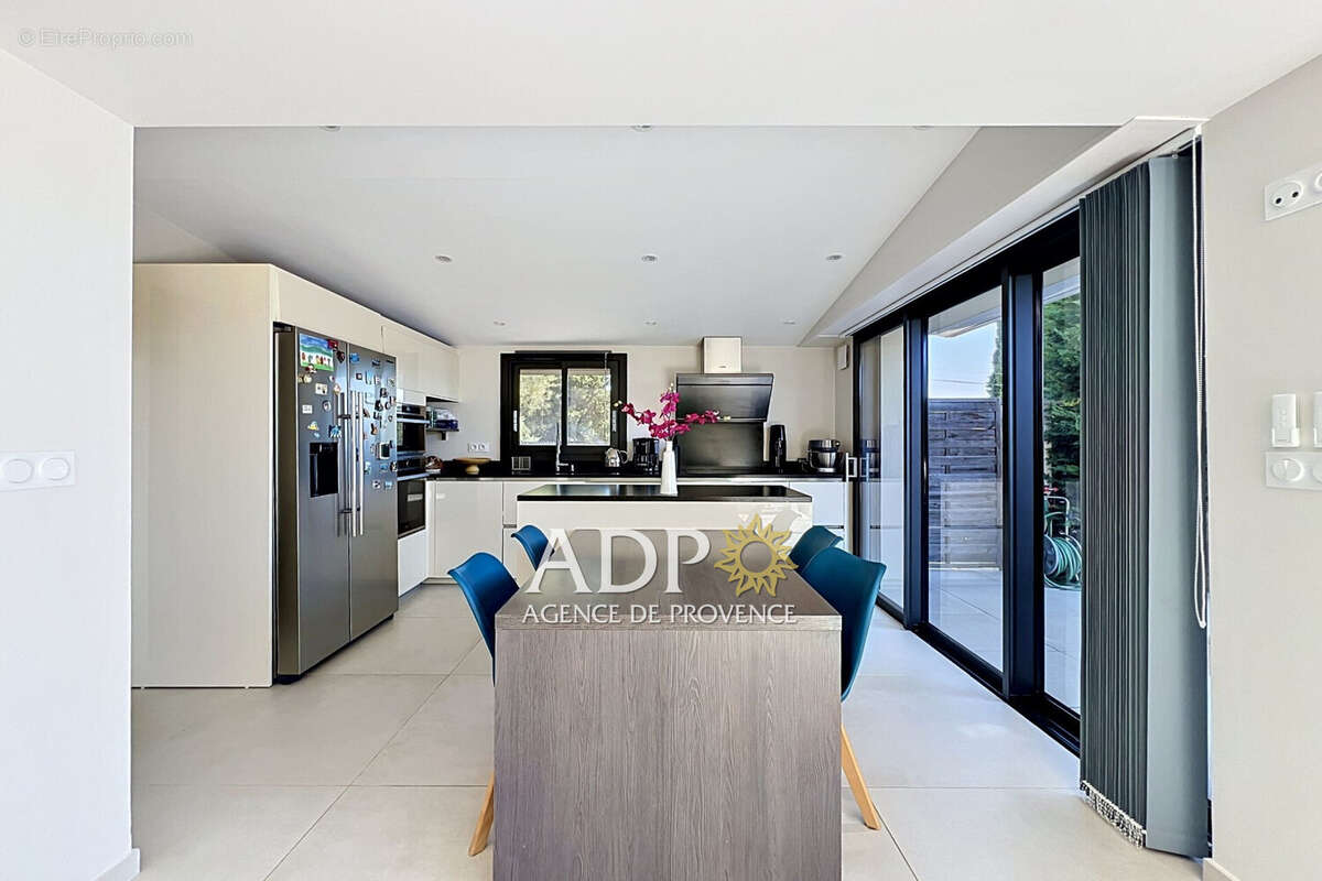 Maison 165 m² à Grasse  - photo 4