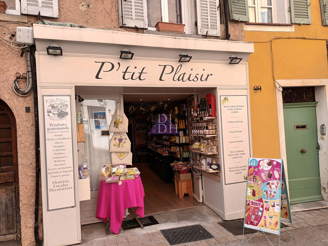 Commerce à BORMES-LES-MIMOSAS