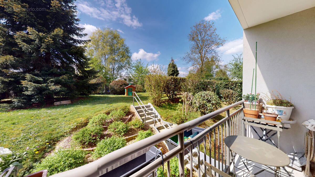 Appartement à BOIS-D'ARCY