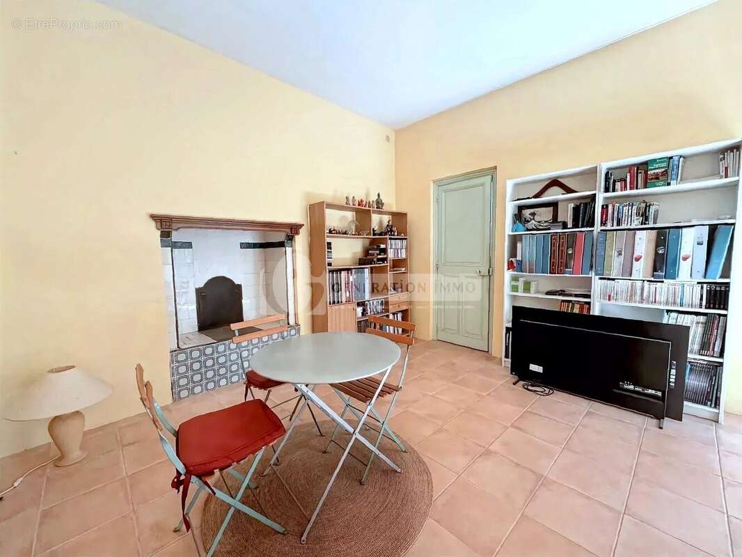 Appartement à AIGUES-MORTES