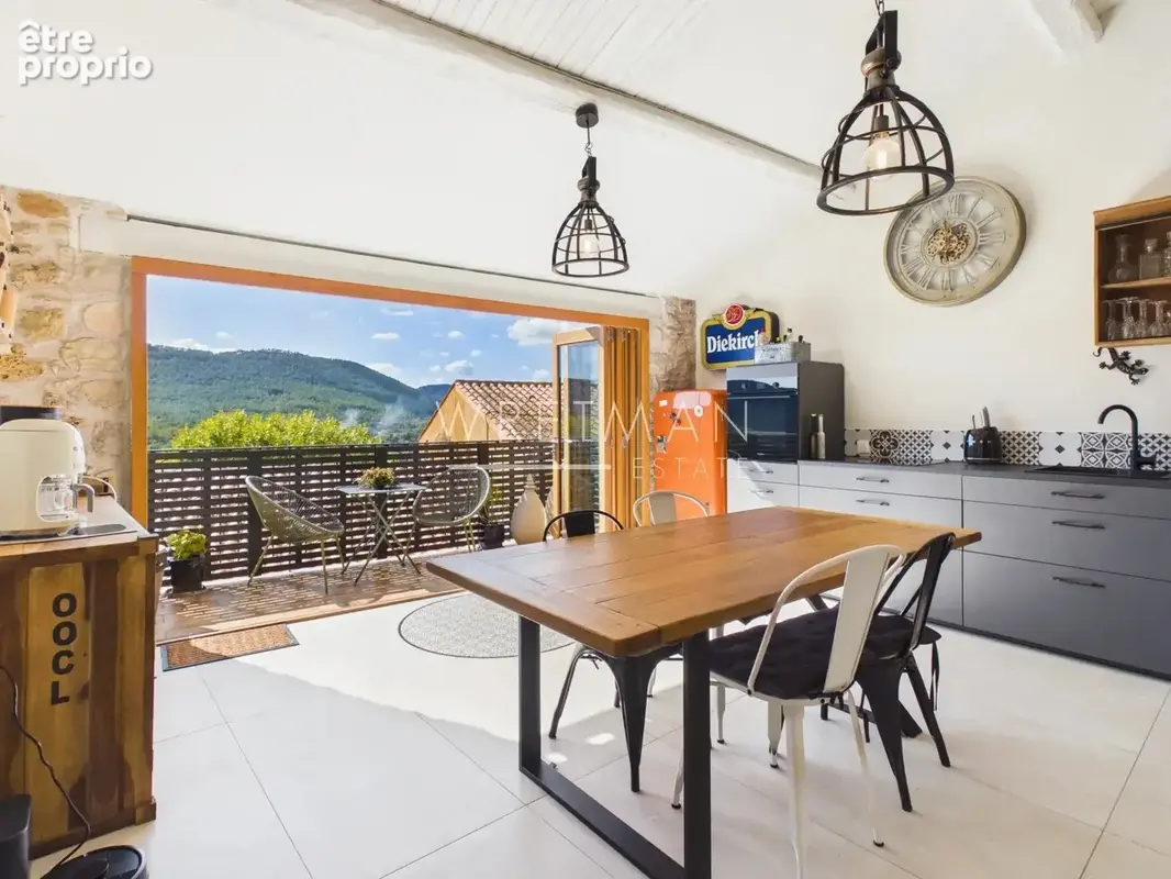 Charmante maison de village avec terrasse et vue sur les collines – Bagnols-en-Forêt - photo 3