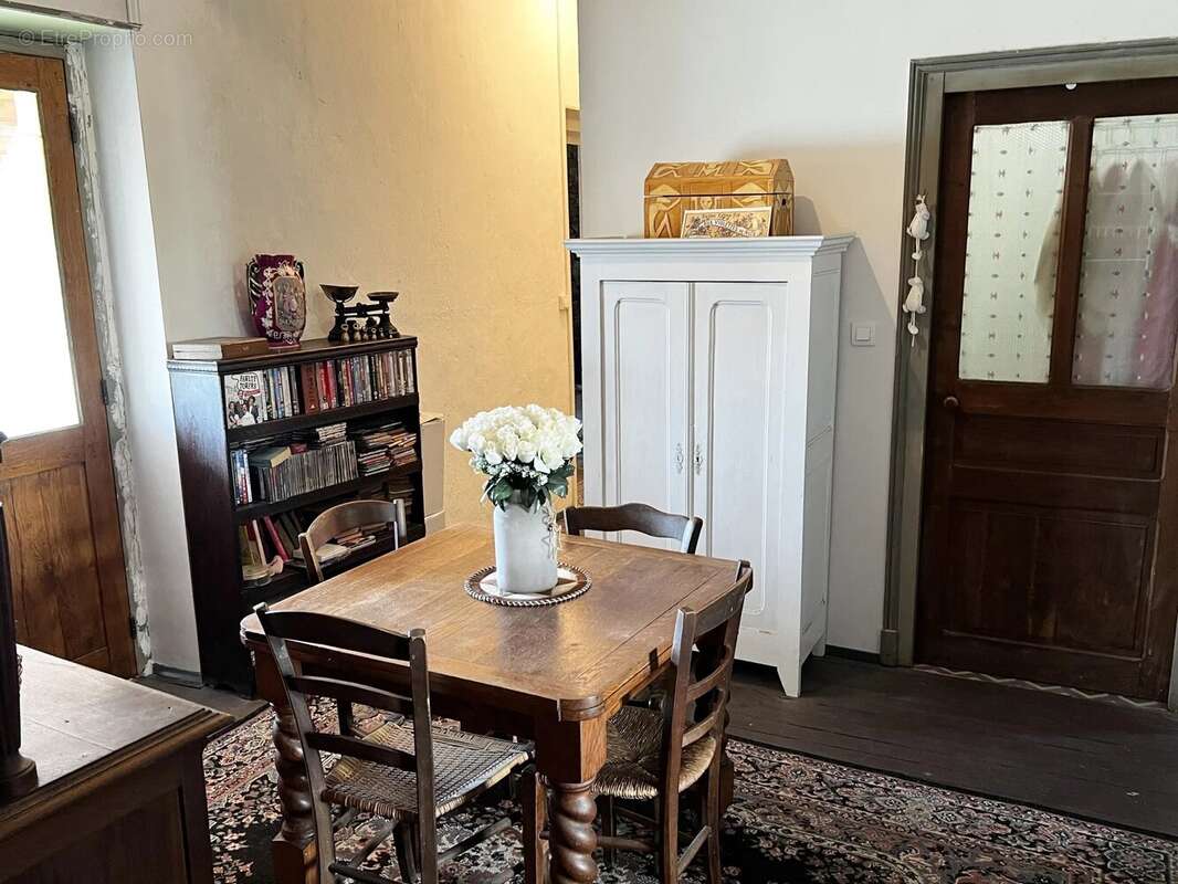 Maison à MAGNAC-LAVAL