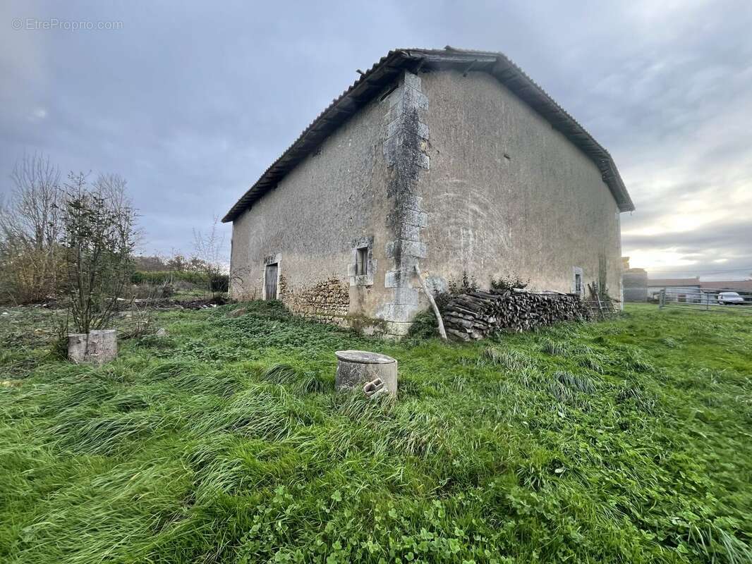 Maison à ROUMAZIERES-LOUBERT