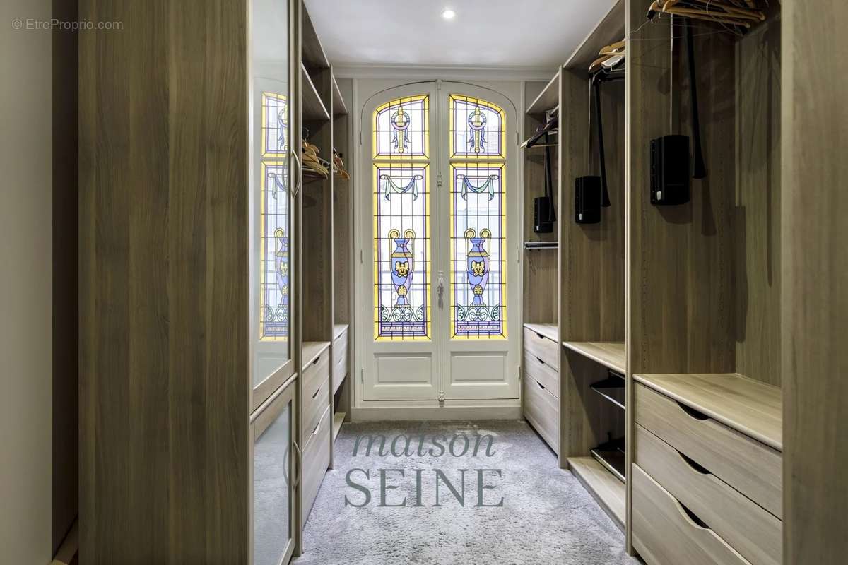 Maison à NEUILLY-SUR-SEINE