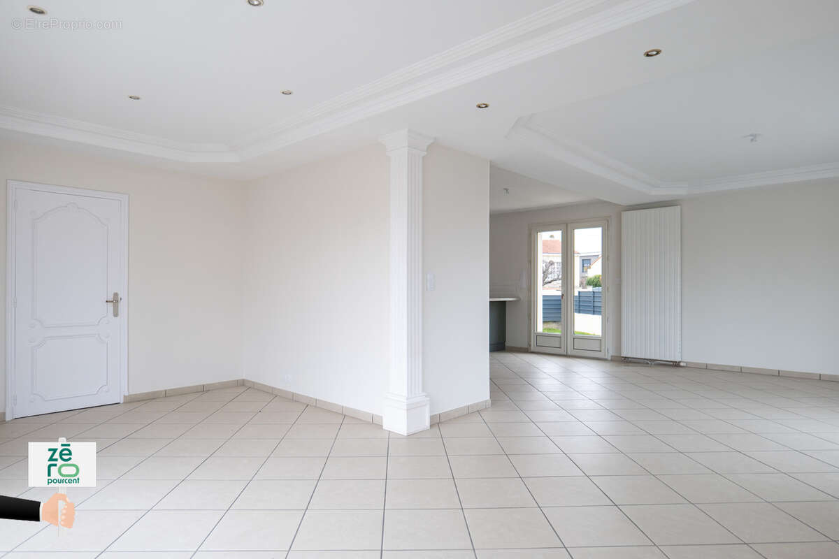 Maison à LES HERBIERS