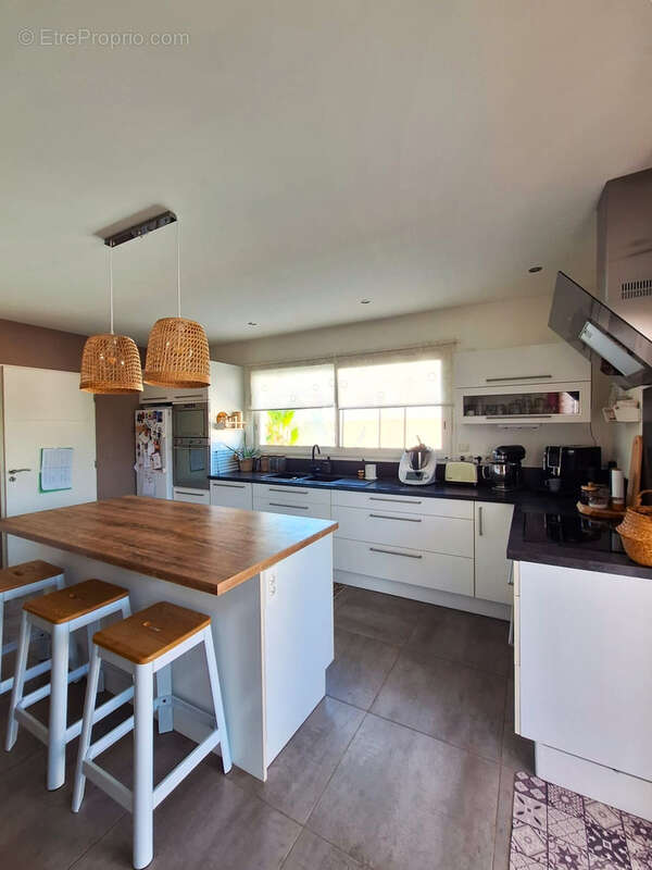 Maison à SAINT-BAUZILLE-DE-PUTOIS