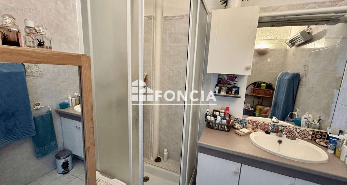 Appartement à MARSEILLE-8E