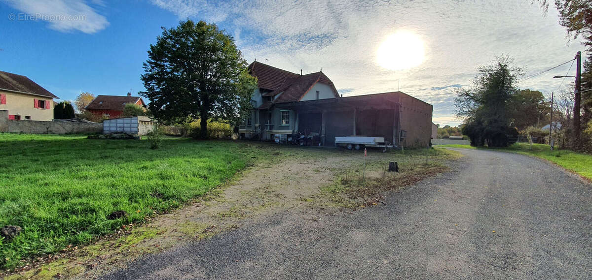Maison à LAPALISSE