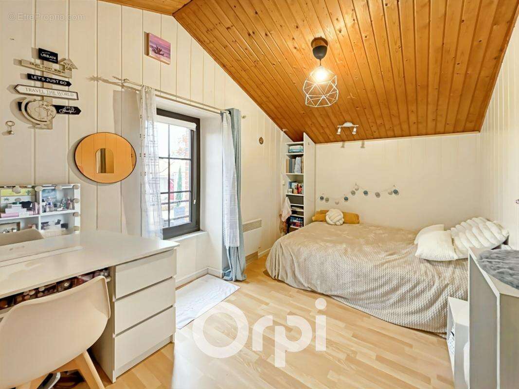Maison de charme avec grand terrain constructible - photo 7