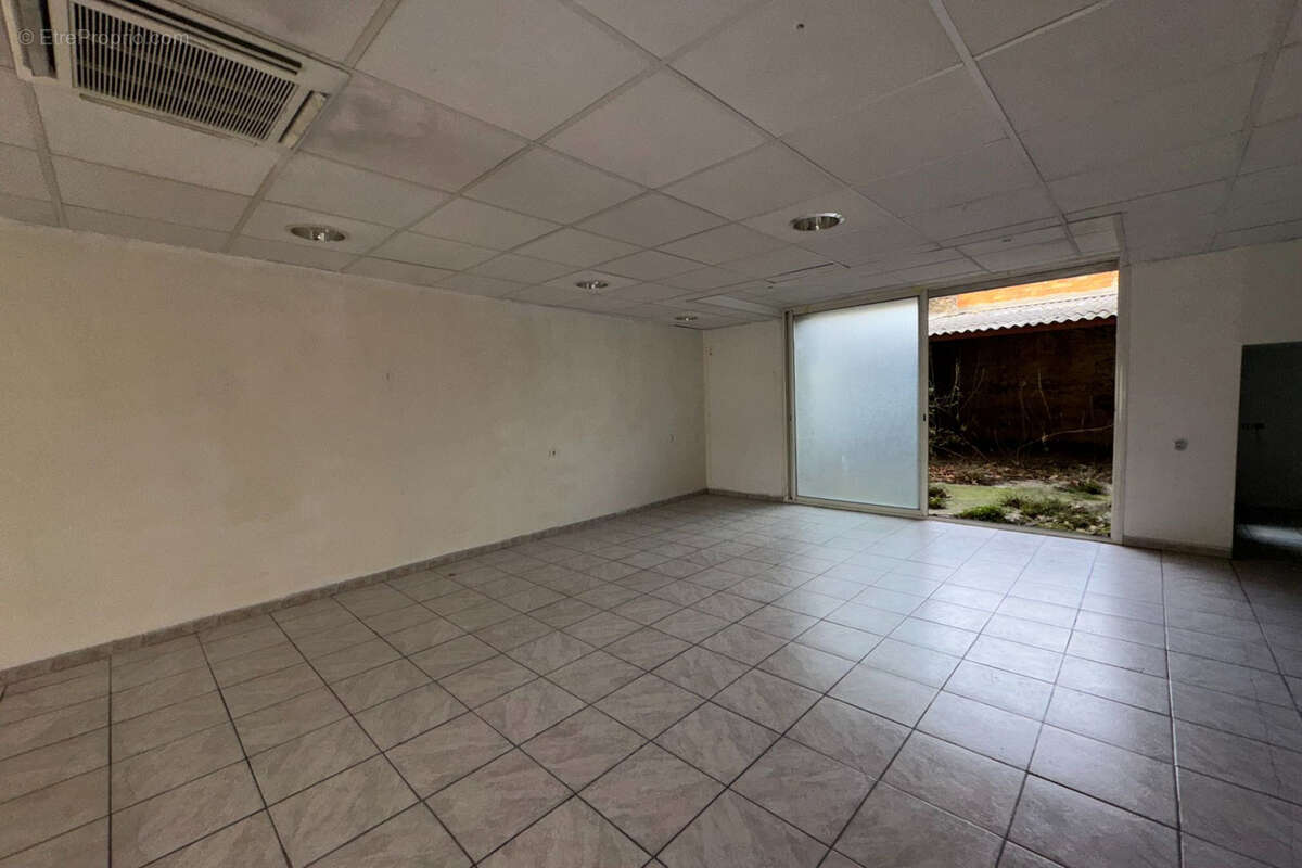 Appartement à LEZIGNAN-CORBIERES