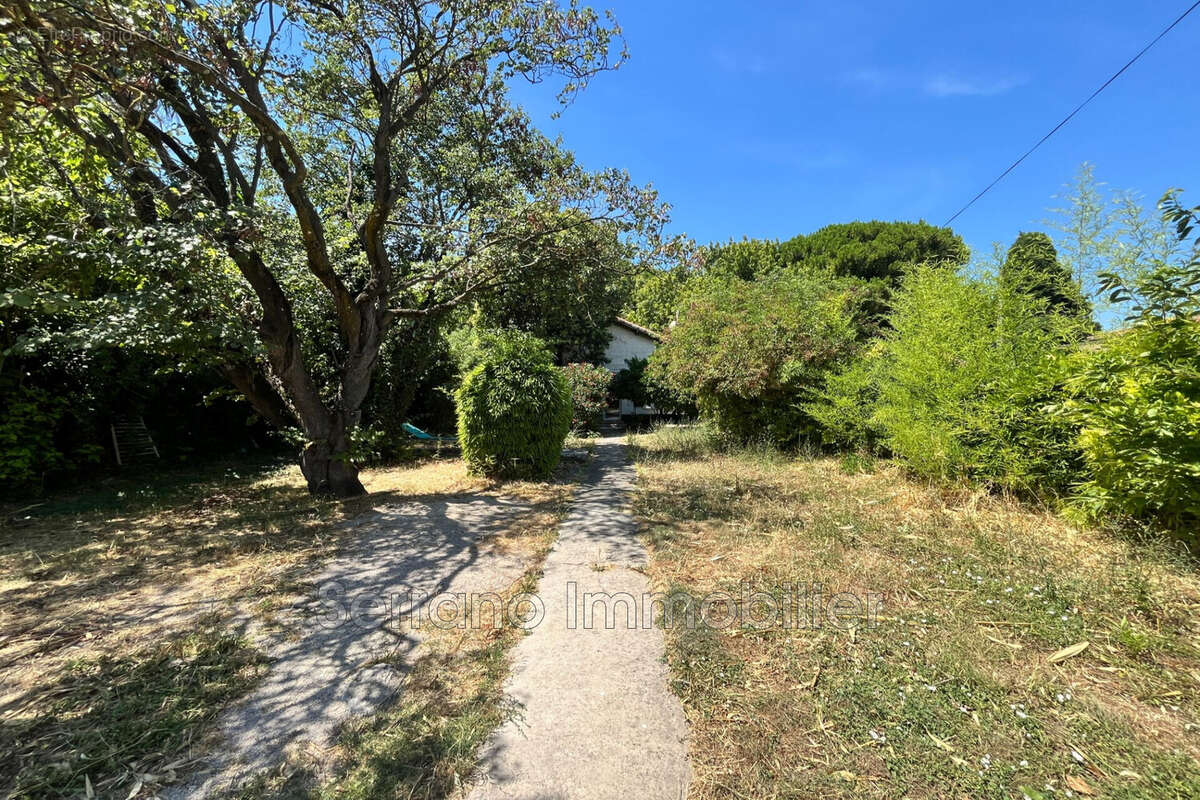 Maison 50 m² à Beaucaire  - photo 2