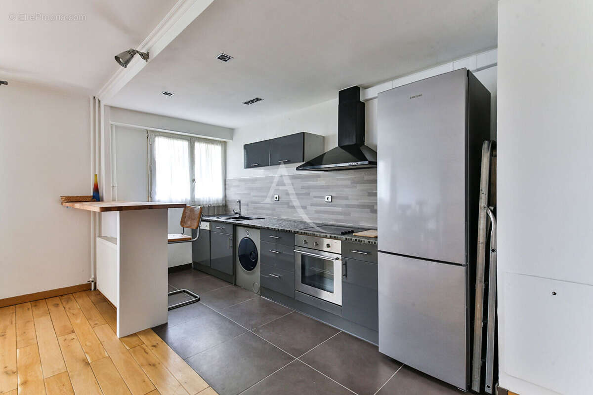Appartement à AUBERVILLIERS