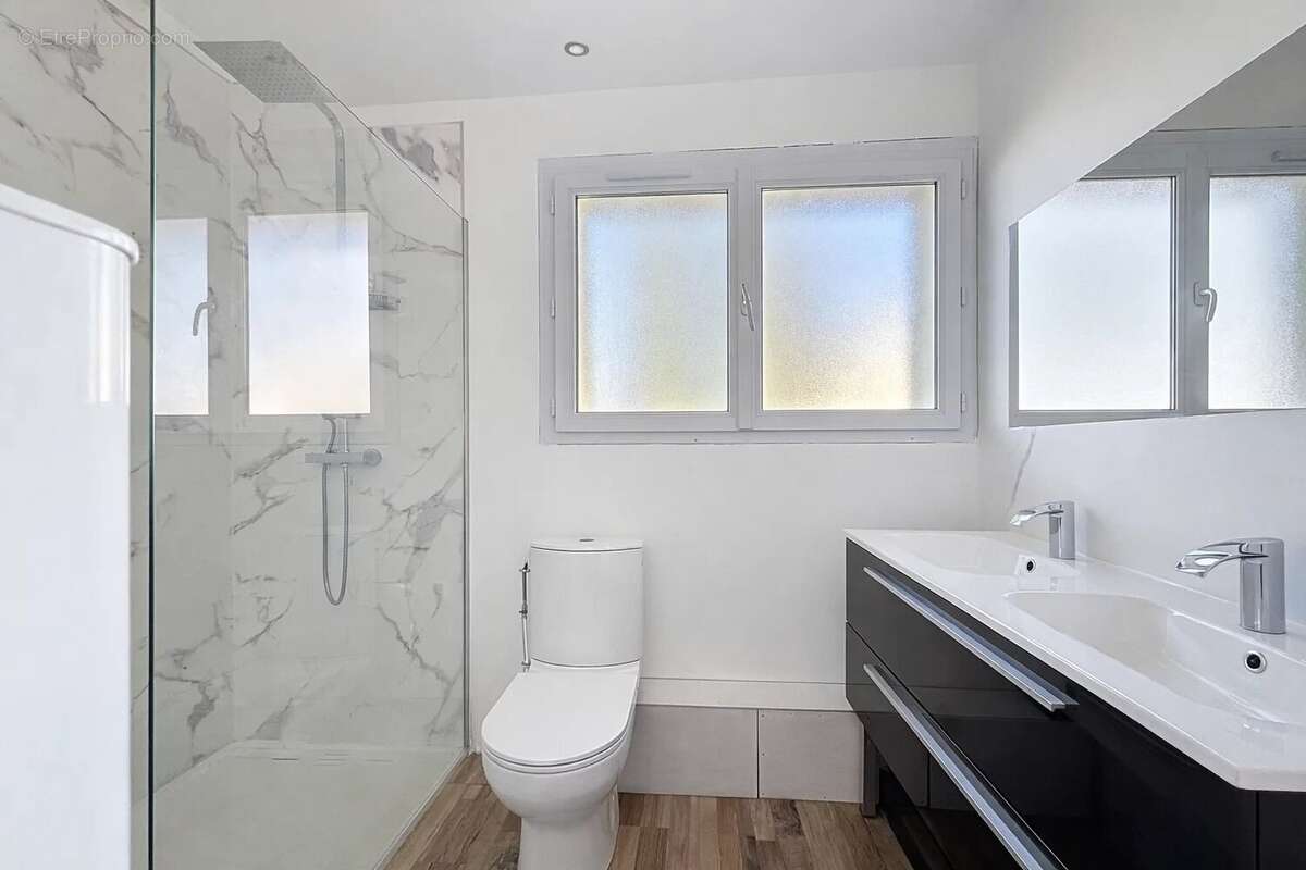 Maison familiale de 138 m² avec jardin – Beaumont - photo 14
