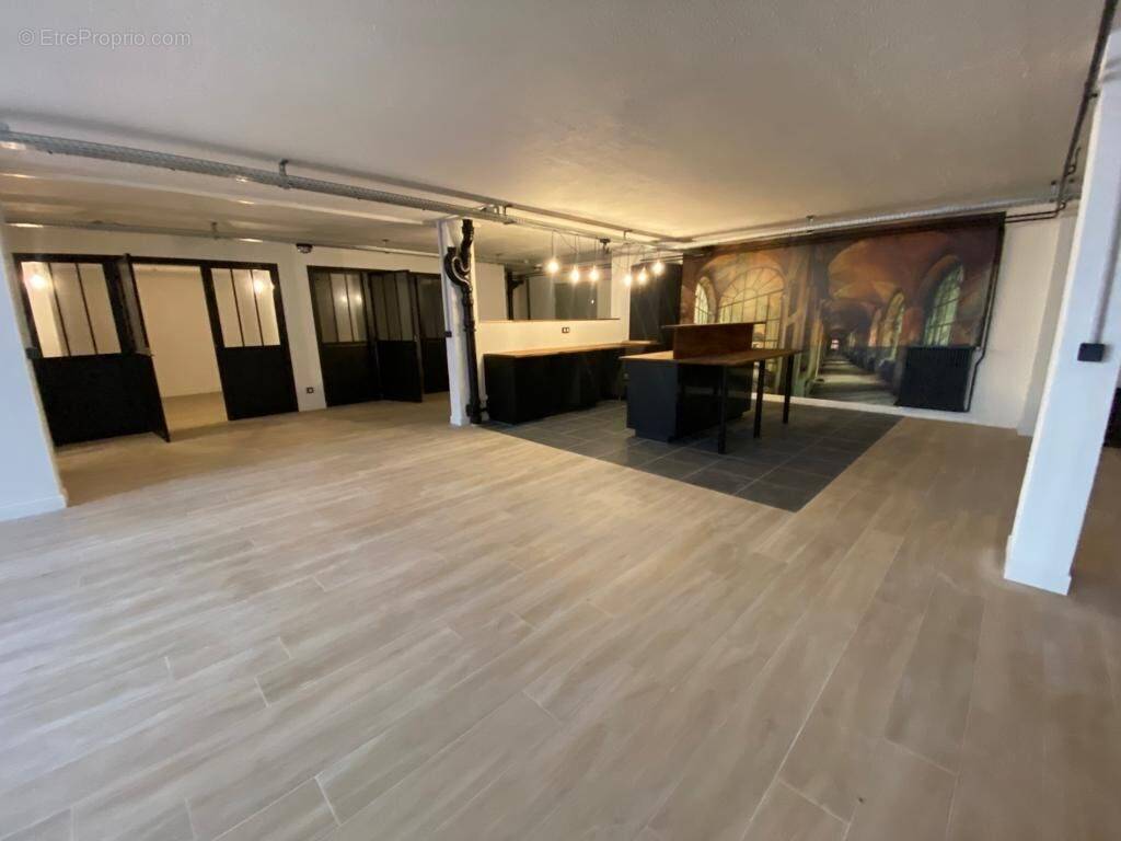 Appartement à PARIS-20E