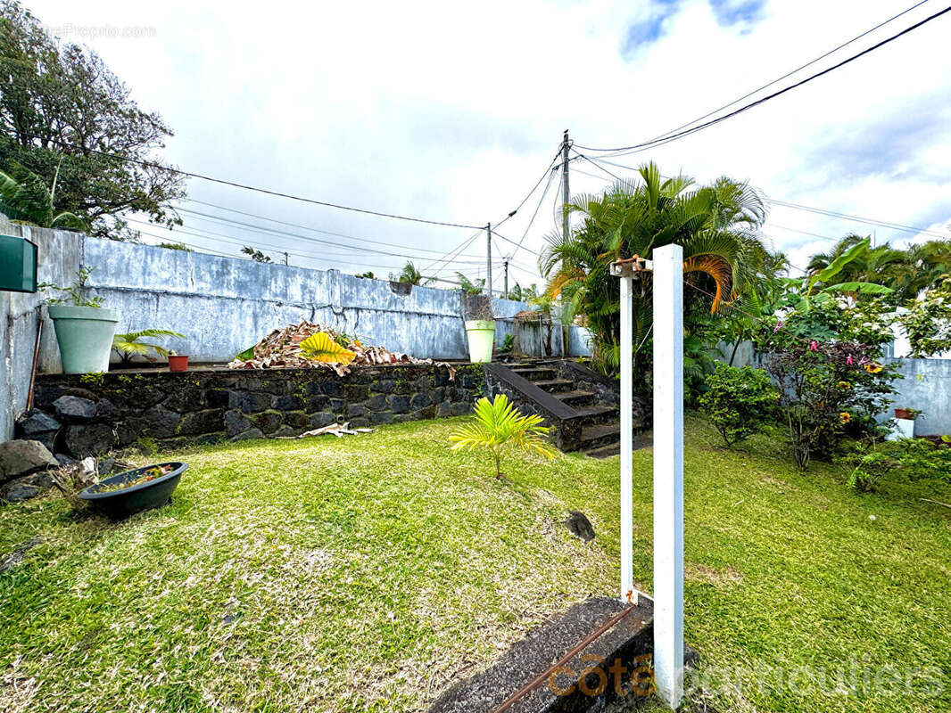 Maison à SAINT-PHILIPPE