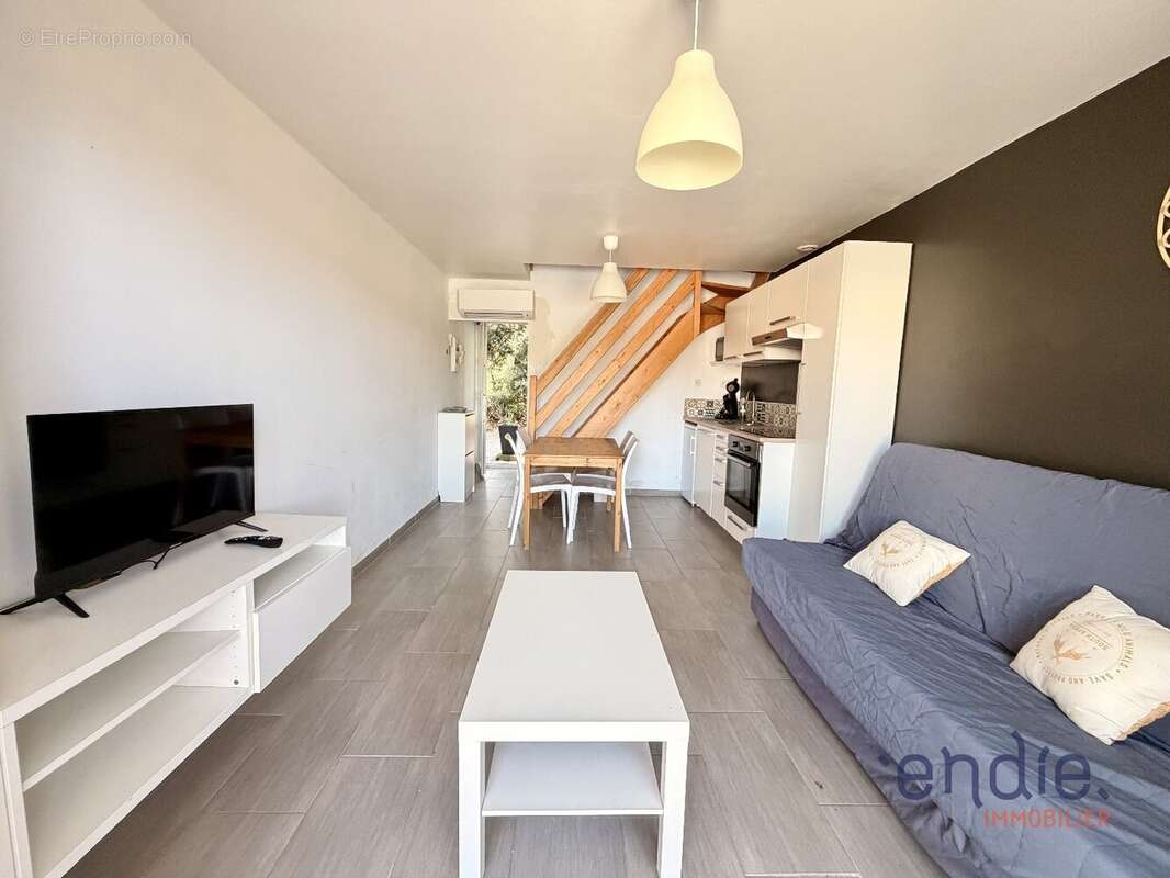 Appartement à SILLANS-LA-CASCADE