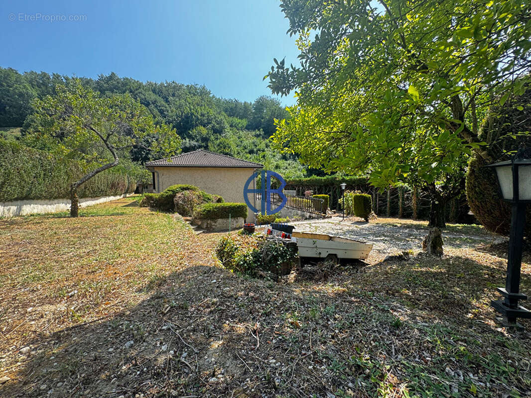 Maison de plain-pied de 90,62 m² avec sous-sol complet sur terrain de 1 050 m² ? Bourgoin-Jallieu - photo 15