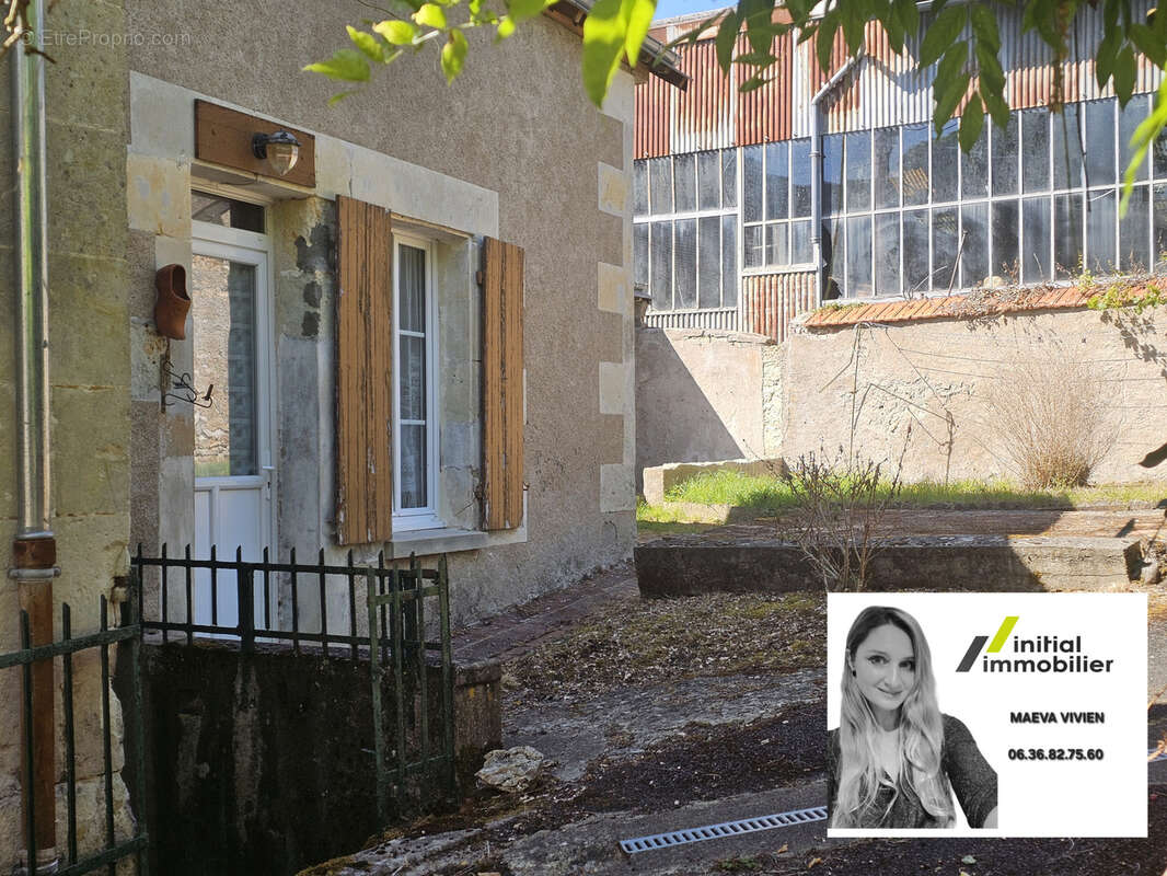 Maison à BEAUMONT-LA-RONCE