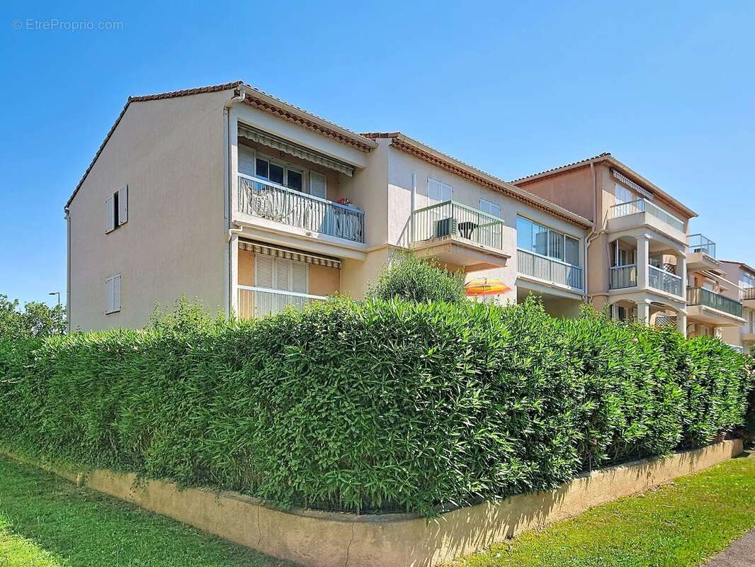 Appartement à FREJUS