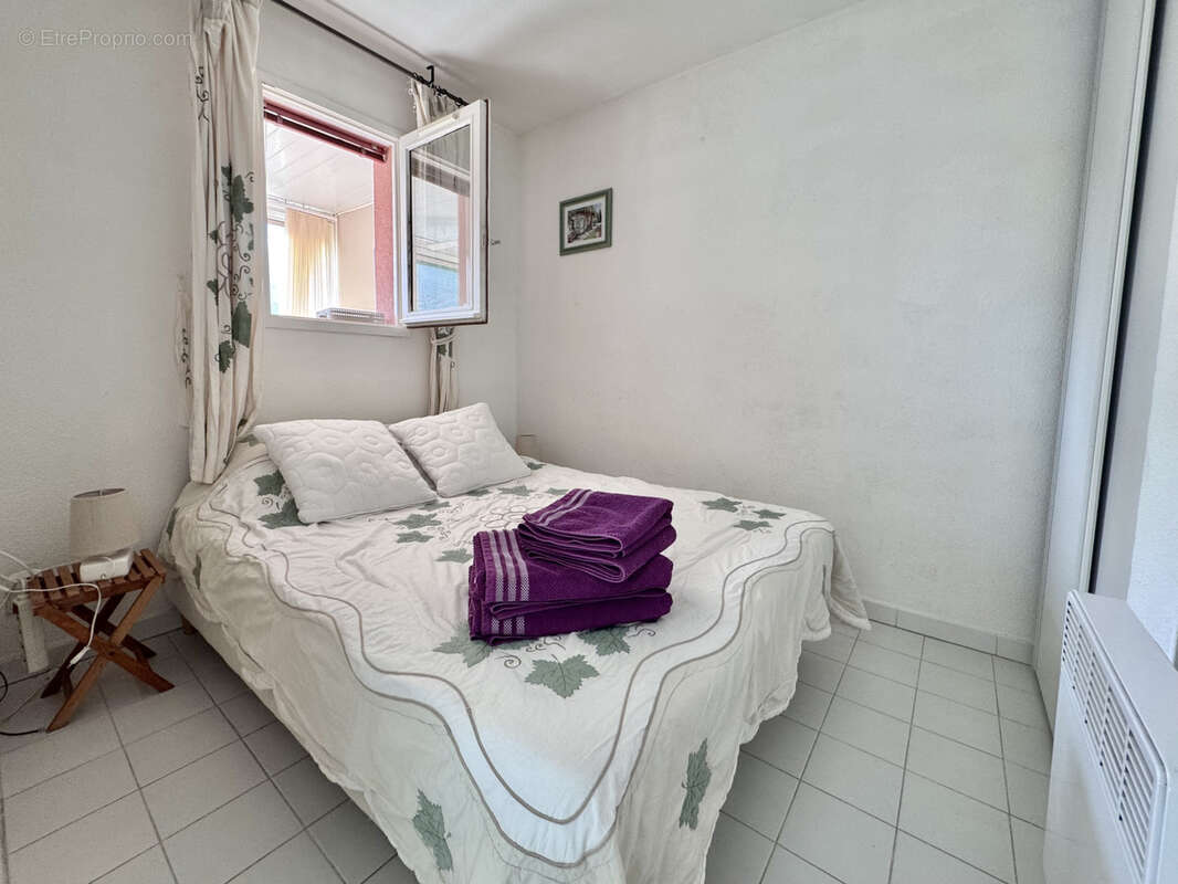 Appartement T2 meublé avec loggia et stationnement privatif - photo 6