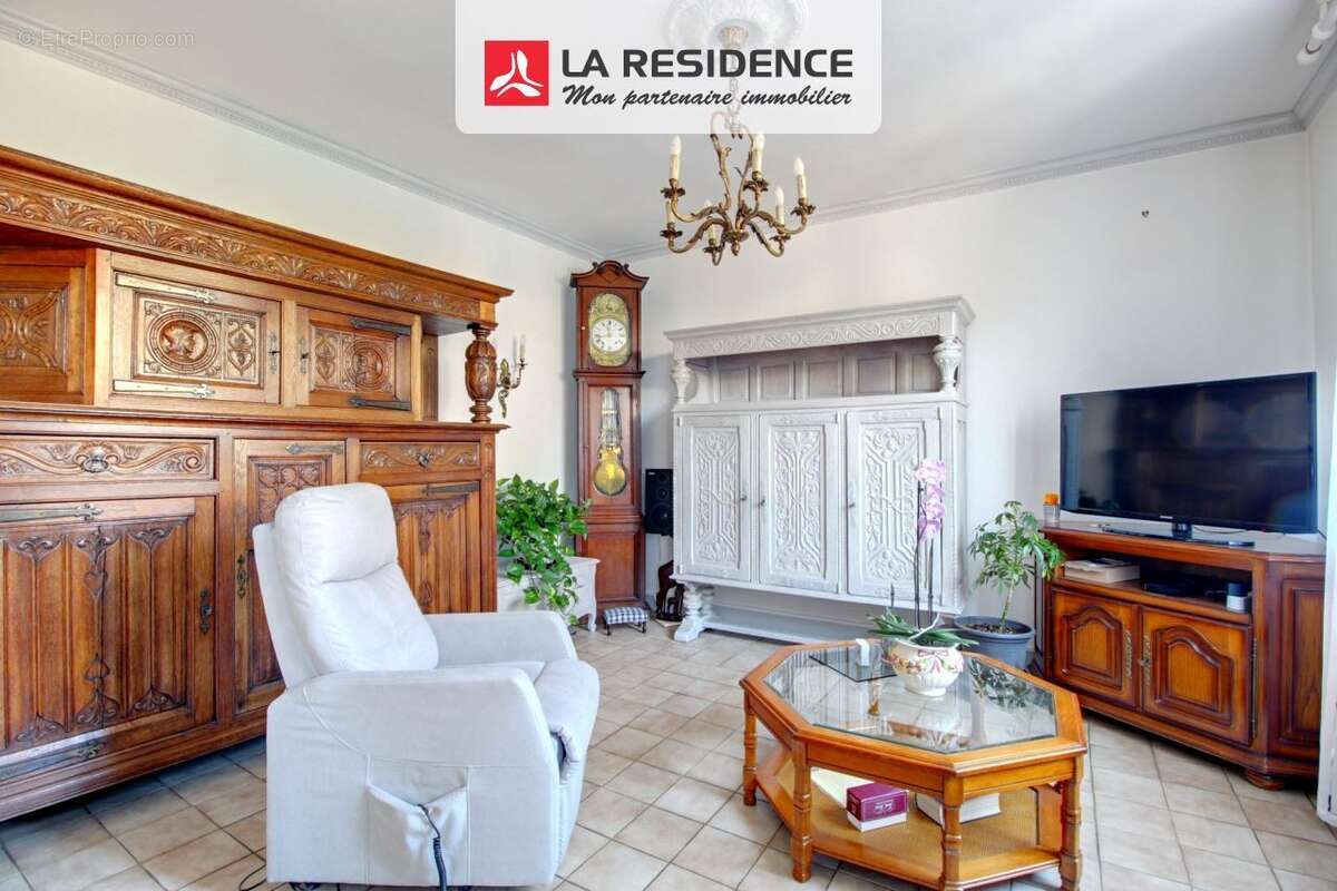 Maison à SAINT-ETIENNE-DU-ROUVRAY