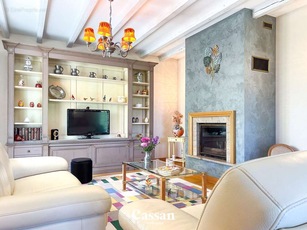 Maison à ARPAJON-SUR-CERE